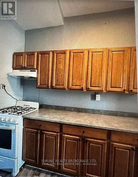 Building Photo - 106 Kent St