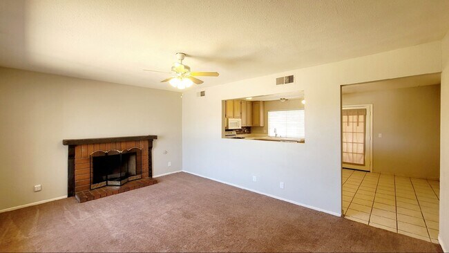 Foto del edificio - 7123 Clearwater Ave