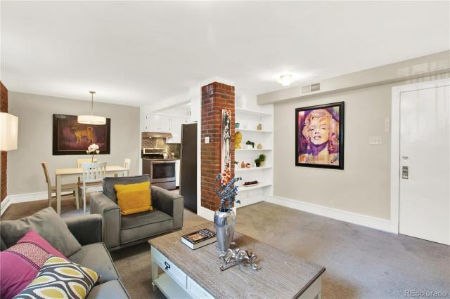 Building Photo - 1 bedroom in Denver CO 80218