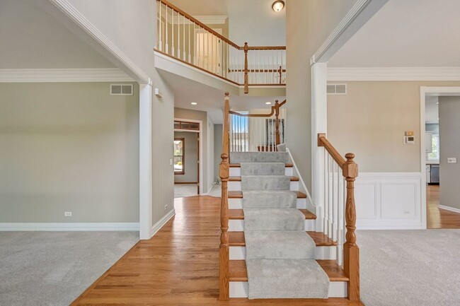 Building Photo - 788 Waterside Dr