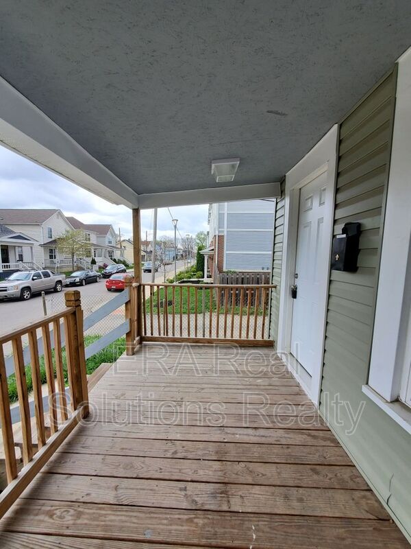 808 Reinhard Ave photo'