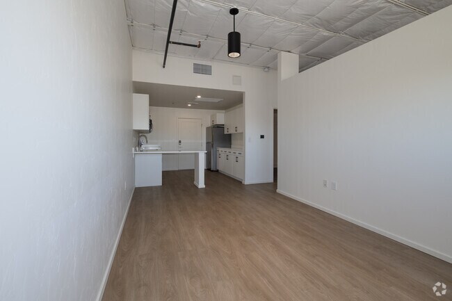 1 habitación, 1 baño - 590 pies cuadrados - Sala de estar - The Broadmoor