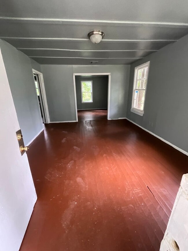 Building Photo - 1452 Belwood St