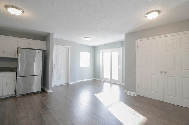 Foto del edificio - 205 Ruf Dr