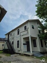 Building Photo - 2502 Saltus St