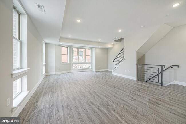 Foto del edificio - 300 W Jefferson St