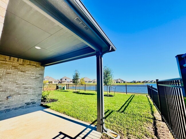 Foto del edificio - 1240 Woodflower Dr