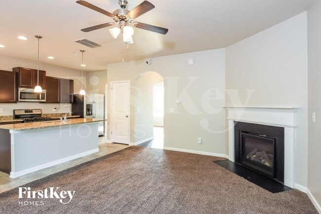 Building Photo - 6392 Woodwell Dr