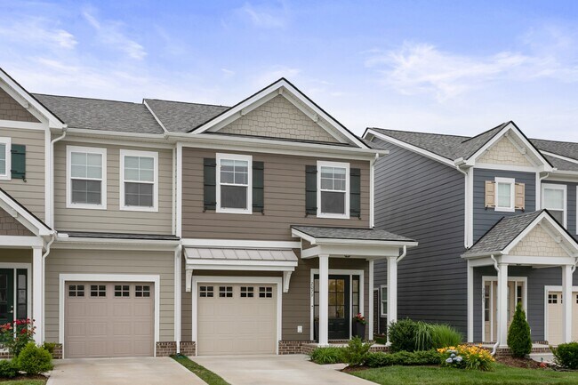 Building Photo - 2079 Orangery Dr