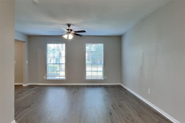 Building Photo - 1031 Cascade Creek Dr