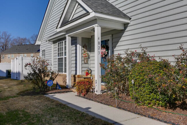 Building Photo - 4023 Abercorn Dr