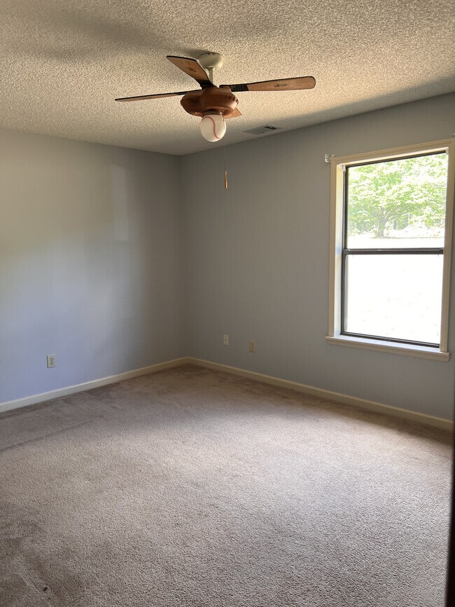 Foto del edificio - Great 3 Bedrooms 2 Bath Home in Cumming, GA!!! Available Now!