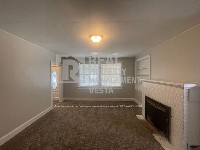 Foto del edificio - 1626 Selma Pl