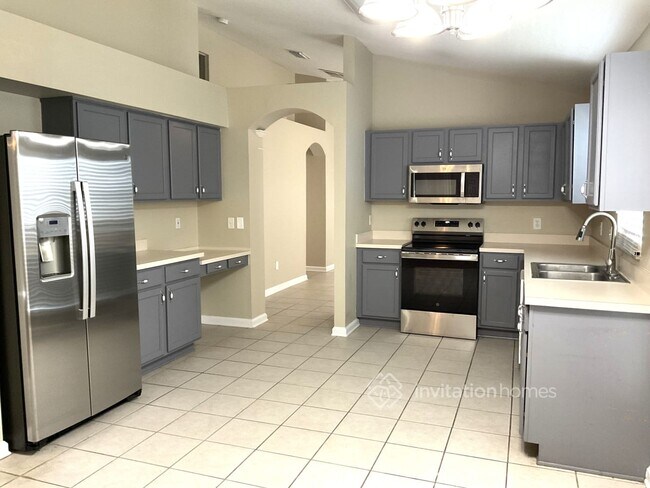 Building Photo - 12326 Cedarfield Dr