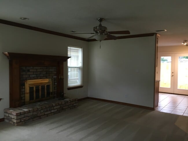 Building Photo - 2515 Georgetown Ln