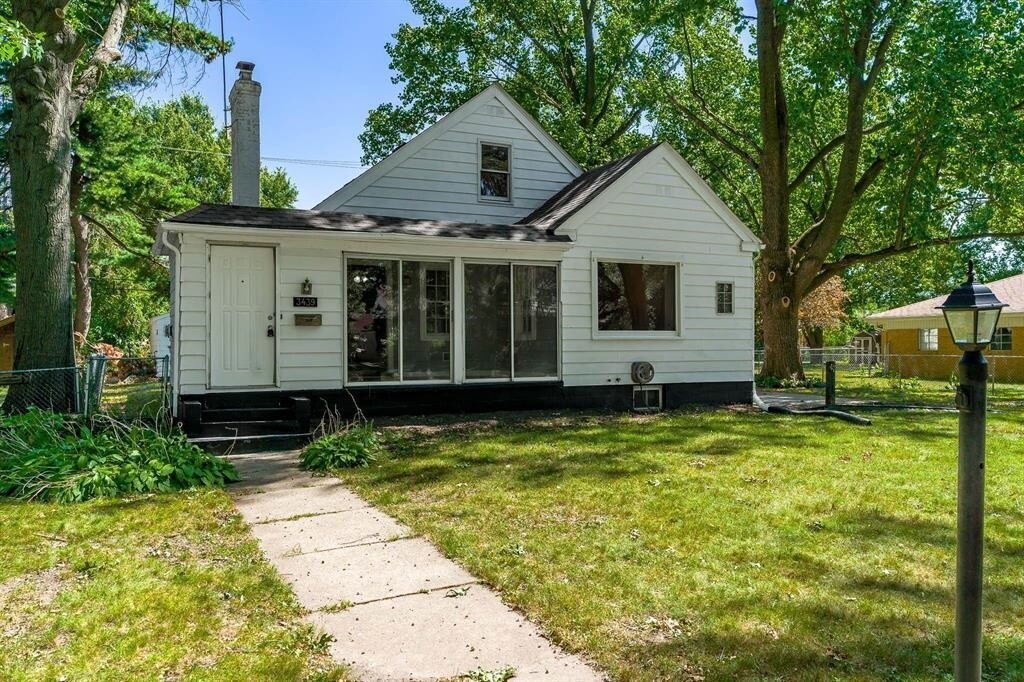 3439 Latham St, Rockford, IL 61103 House Rental in Rockford, IL