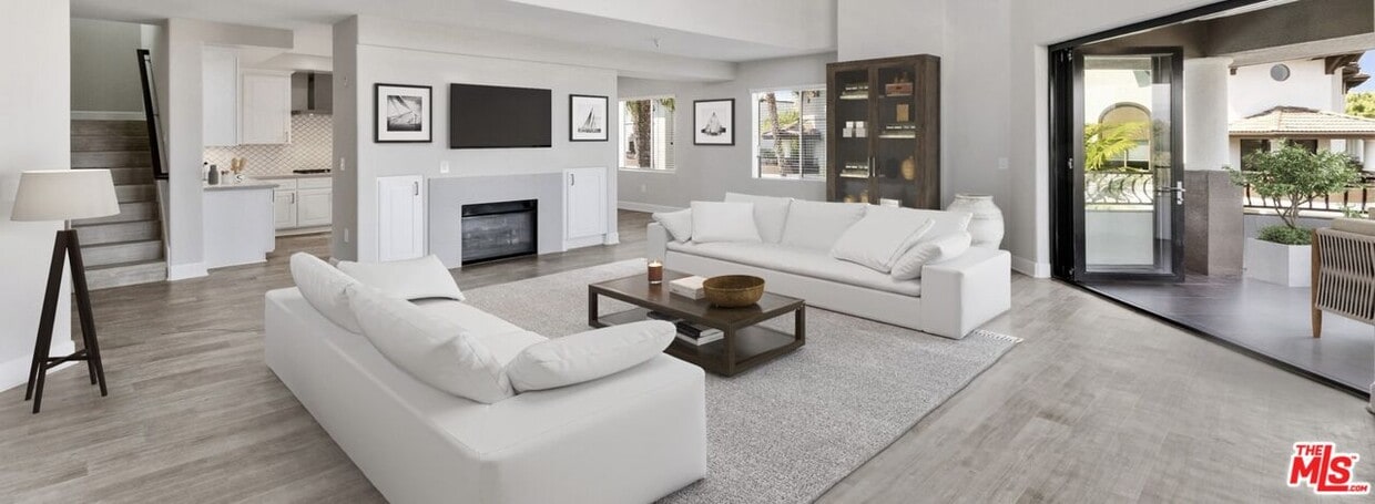 Foto principal - 6280 W 3rd St
