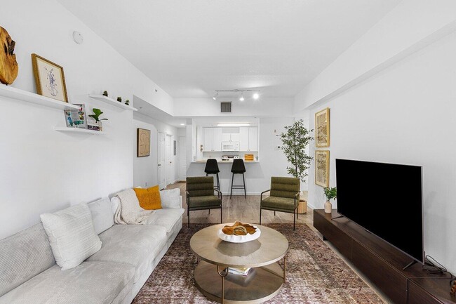 Building Photo - 1209 Main St