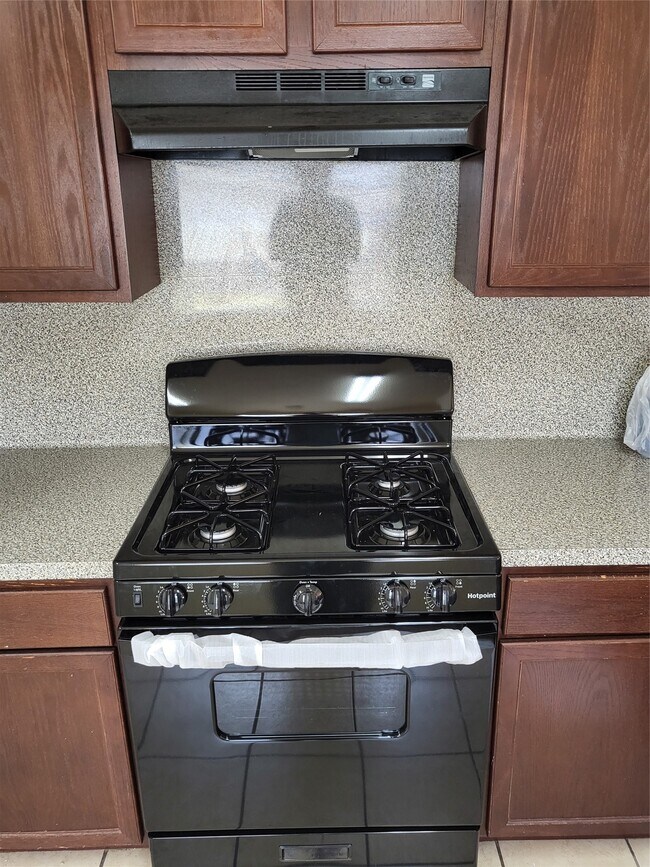 Foto del edificio - 5707 Saluda Creek Ln