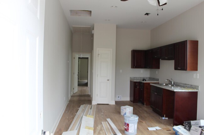 Building Photo - 9431 Colapissa St