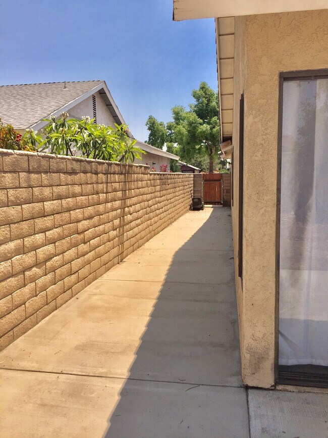 16100 Reed Ct, Fontana, CA 92336 House Rental in Fontana, CA