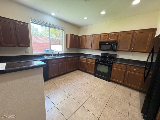 Foto del edificio - 7567 Swan Cove Ct