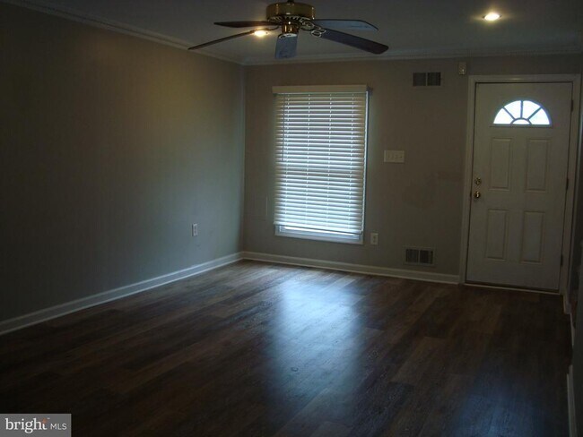 Building Photo - 1807 Arwell Ct