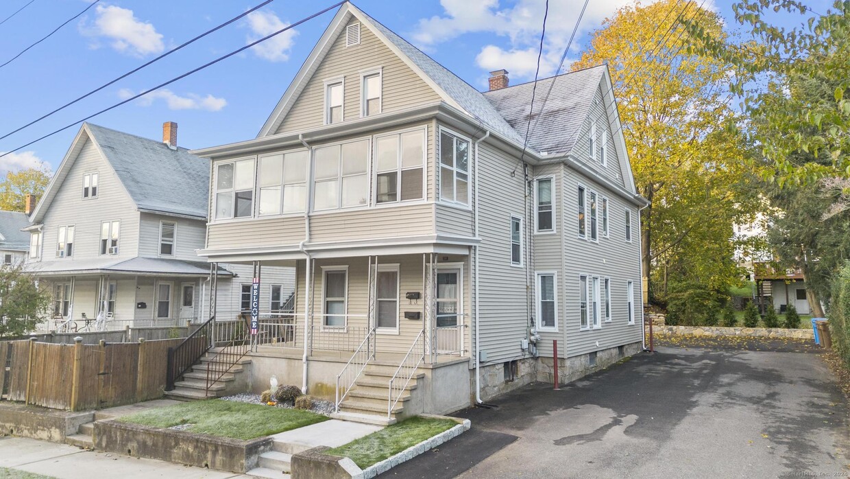 Foto principal - 32-34-34 Oak Ave