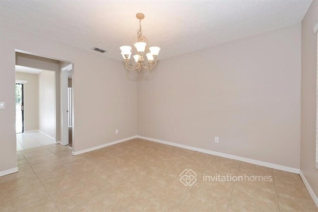 Foto del edificio - 3815 Scovill Ln