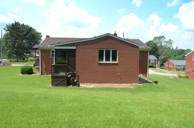 Building Photo - 5260 Webb St