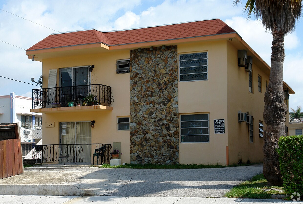 Building Photo - 529 SW 6th St