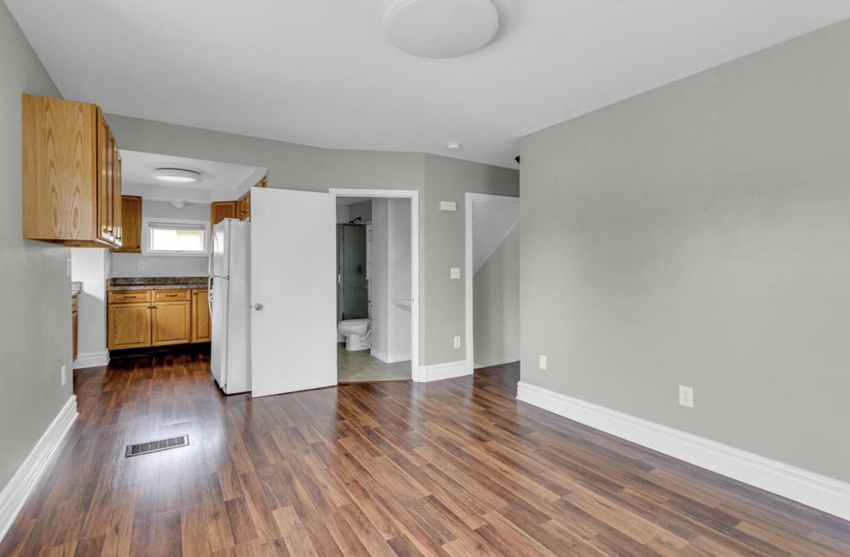 Foto principal - 1227 Homewild Ave