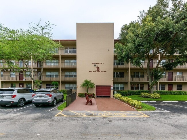 Foto del edificio - 850 SW 133rd Terrace