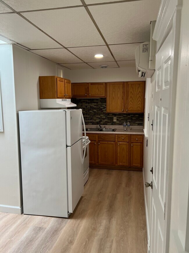 Foto del edificio - 113 Main St E