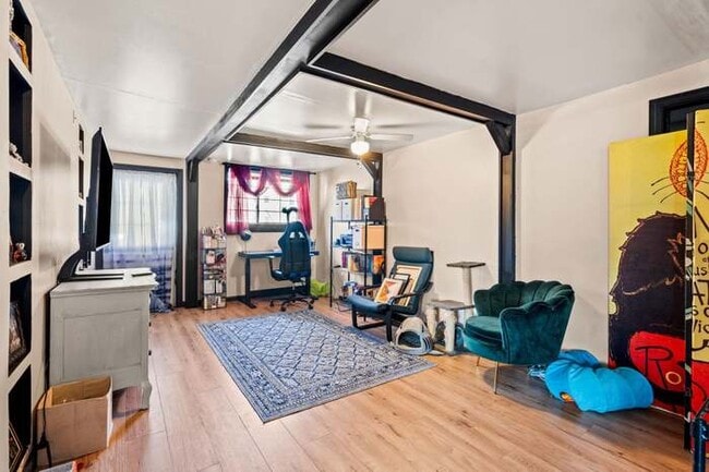 Living room - 135 Main St