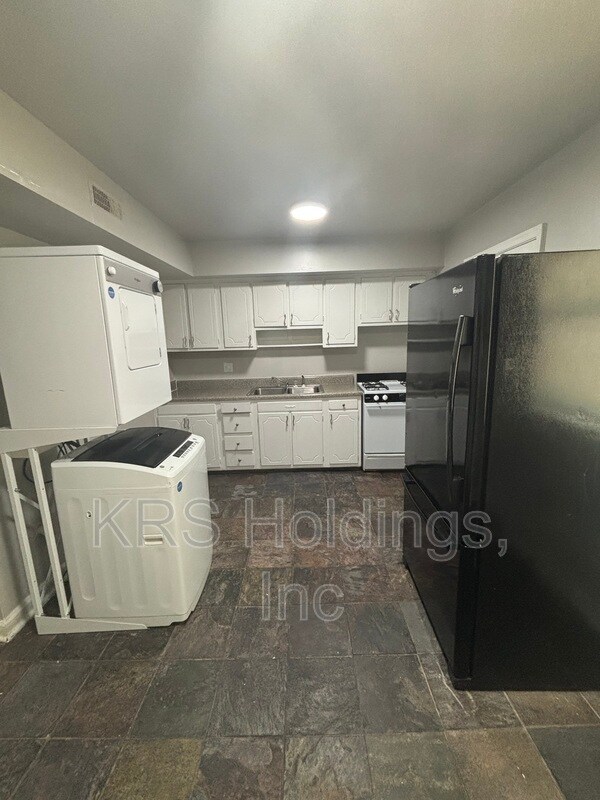 Building Photo - 2724 Goolsby Ave