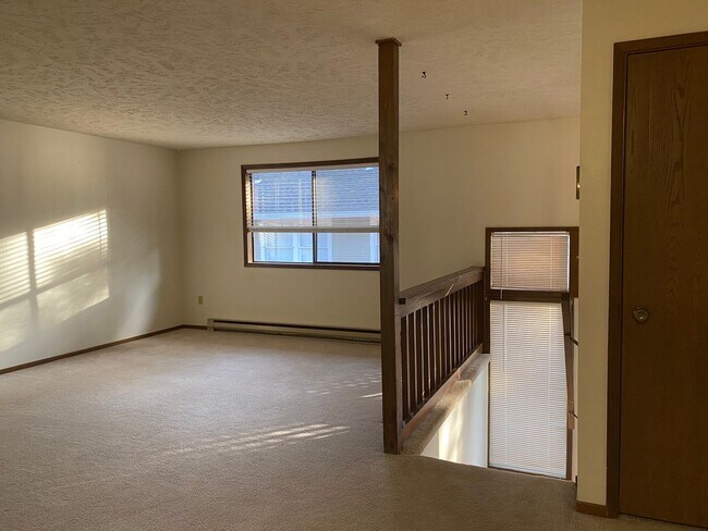 Building Photo - 1506/1508/1510 Tacoma St. Tri-Plex