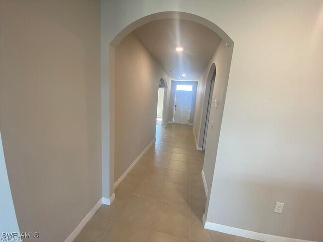 Building Photo - 3187 Estancia Ln