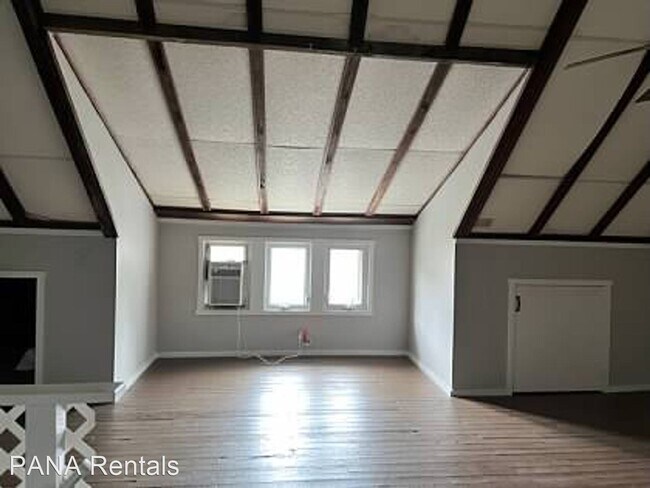 Building Photo - 4 br, 1 bath House - 22 Trebor Place