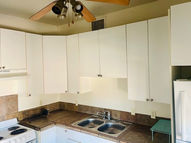 Mucho espacio en el mostrador - 450 W Crawford St