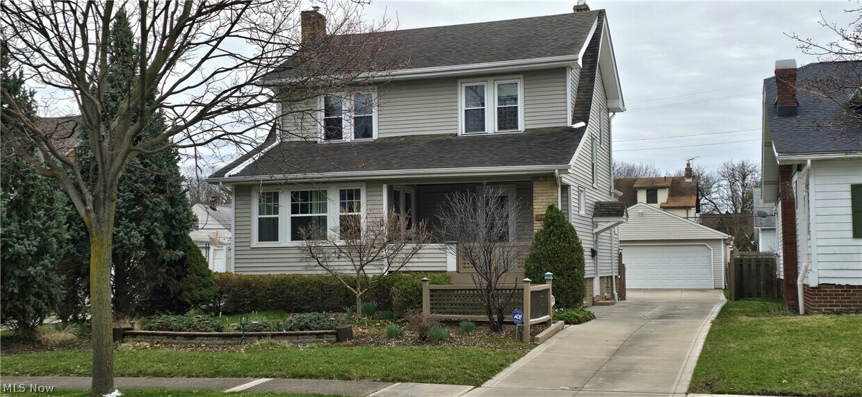 Primary Photo - 17505 Elsienna Ave