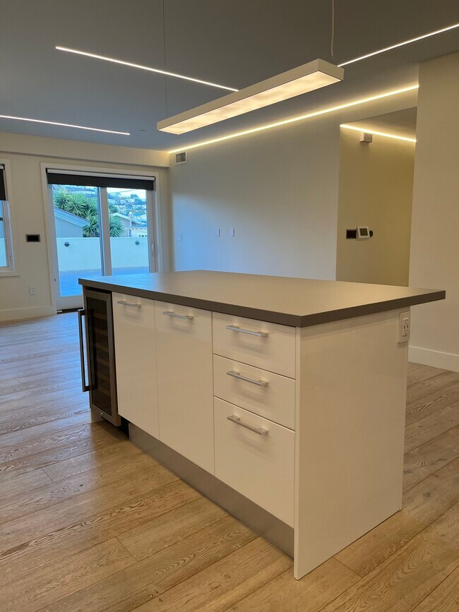Foto del edificio - 1490 Ocean Ave