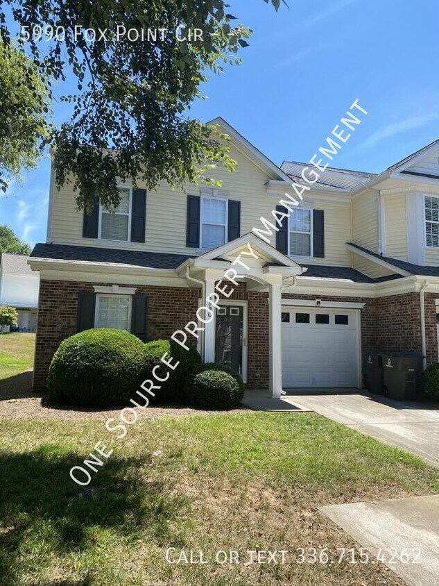 Foto principal - 5990 Fox Point Cir