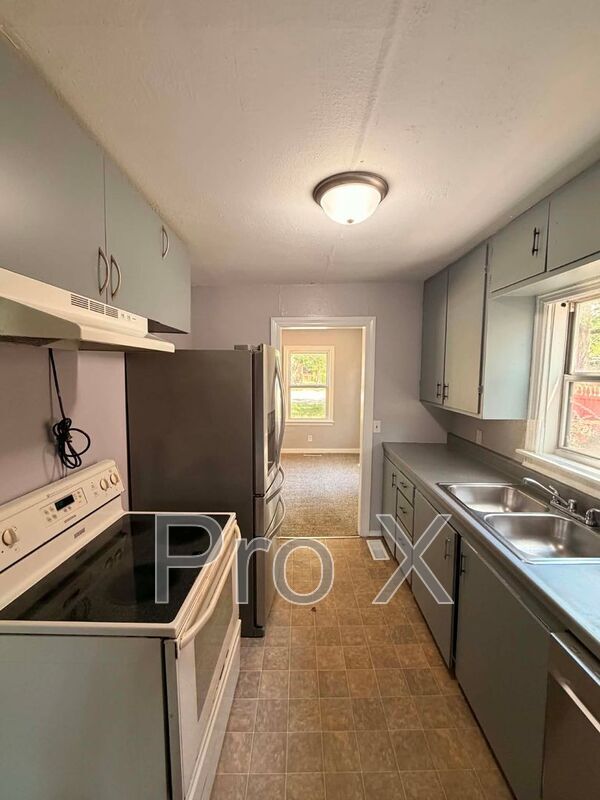 Foto del edificio - 3414 Oakridge