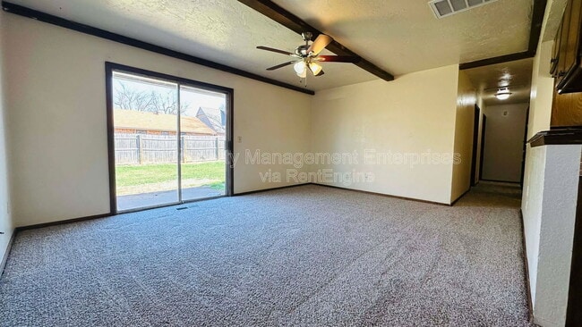 Building Photo - 4816 S Fairmont Ave