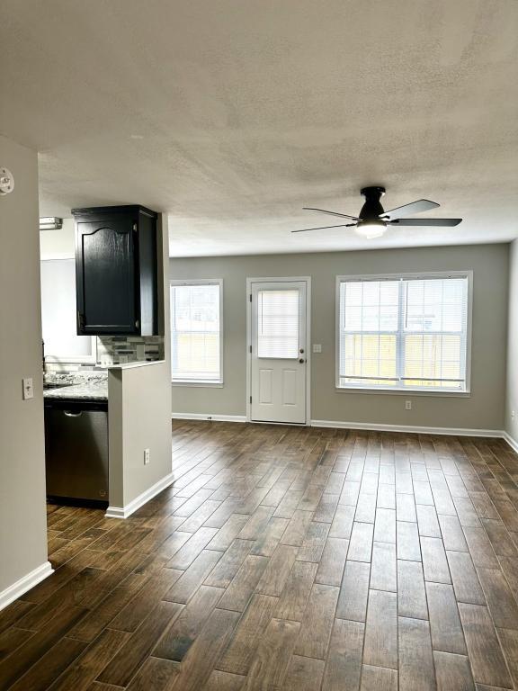 Foto principal - 3170 Achey Dr