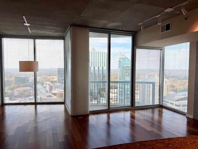 Building Photo - 3324 Peachtree Rd NE