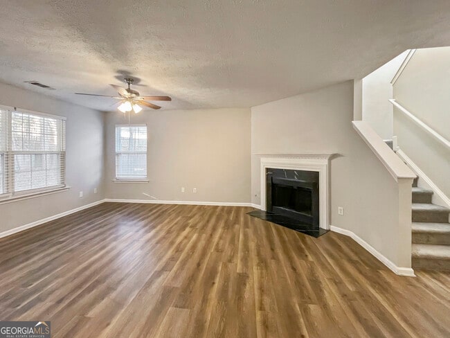 Foto del edificio - 1192 Matt Moore Ct