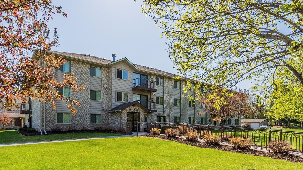 Woodland Park Apartments Rentals Anoka, MN