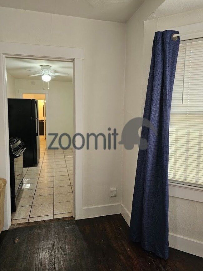 Building Photo - Near Downtown Phoenix 2bedroom 2 baths